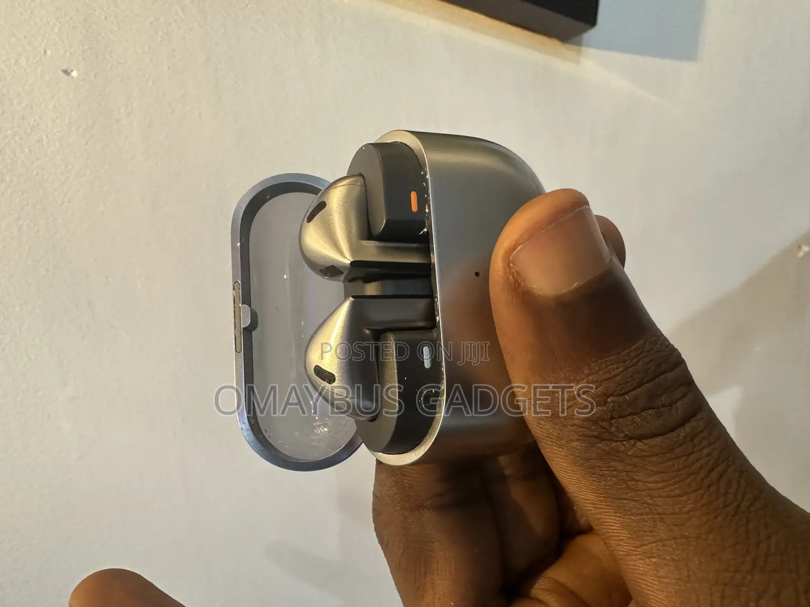 Earbuds 3 Pro