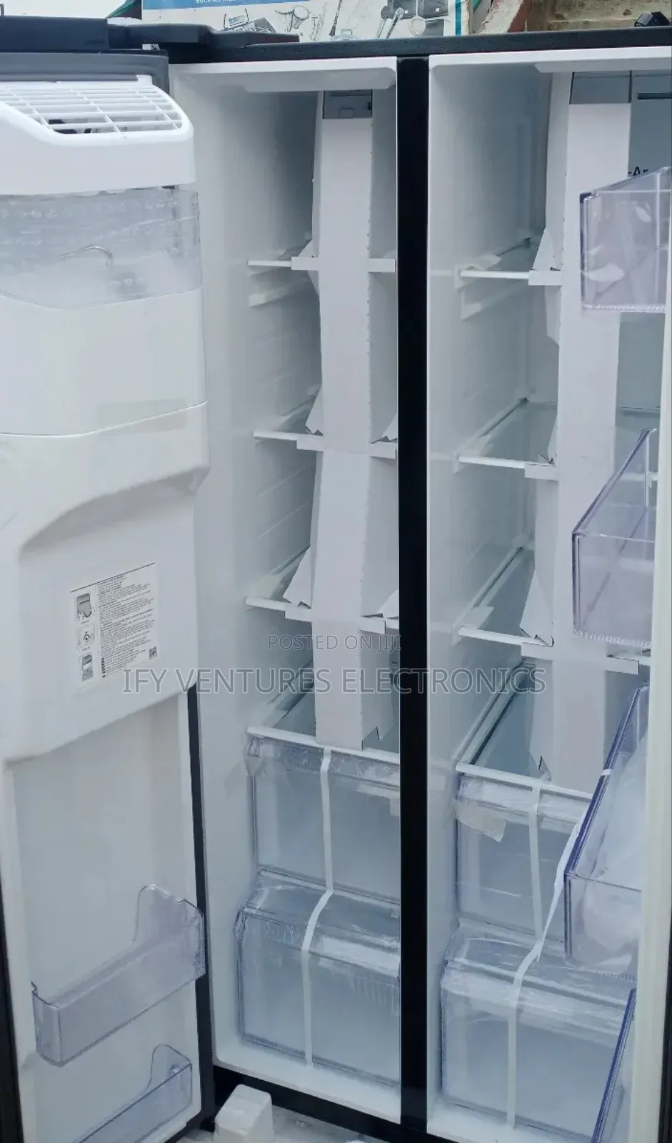 Samsung Side by Side Refrigerator With Ice Crush Display