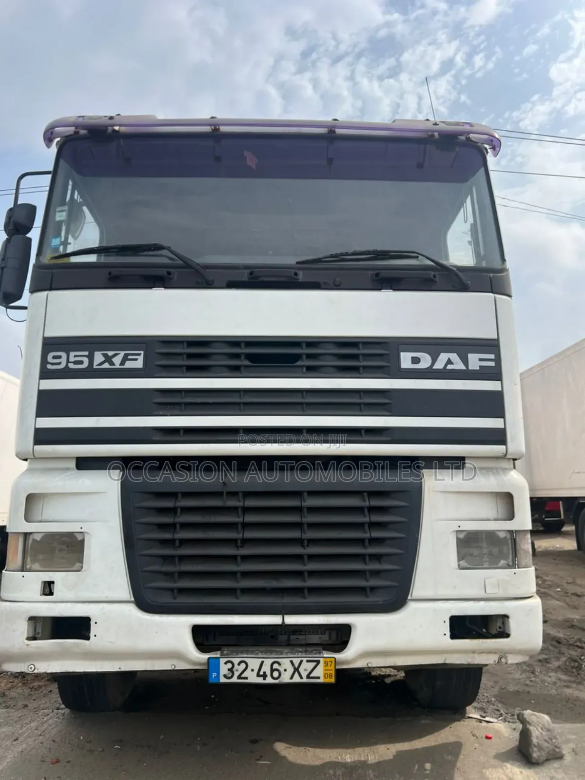 Daf Xf Container Body Truck 2010 White