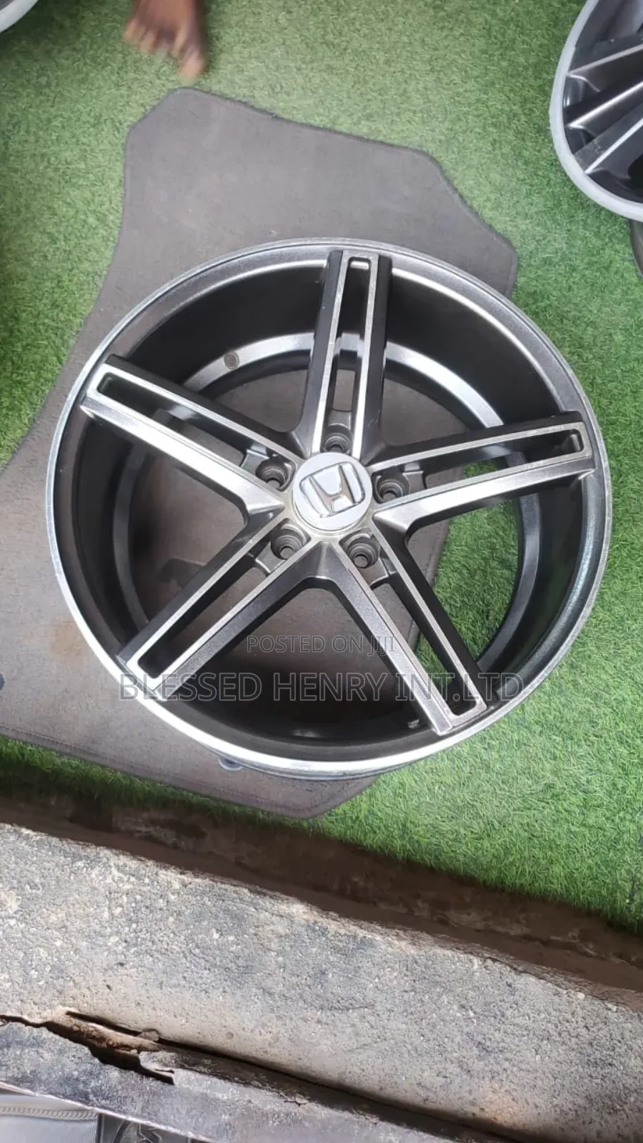 Rim Honda .