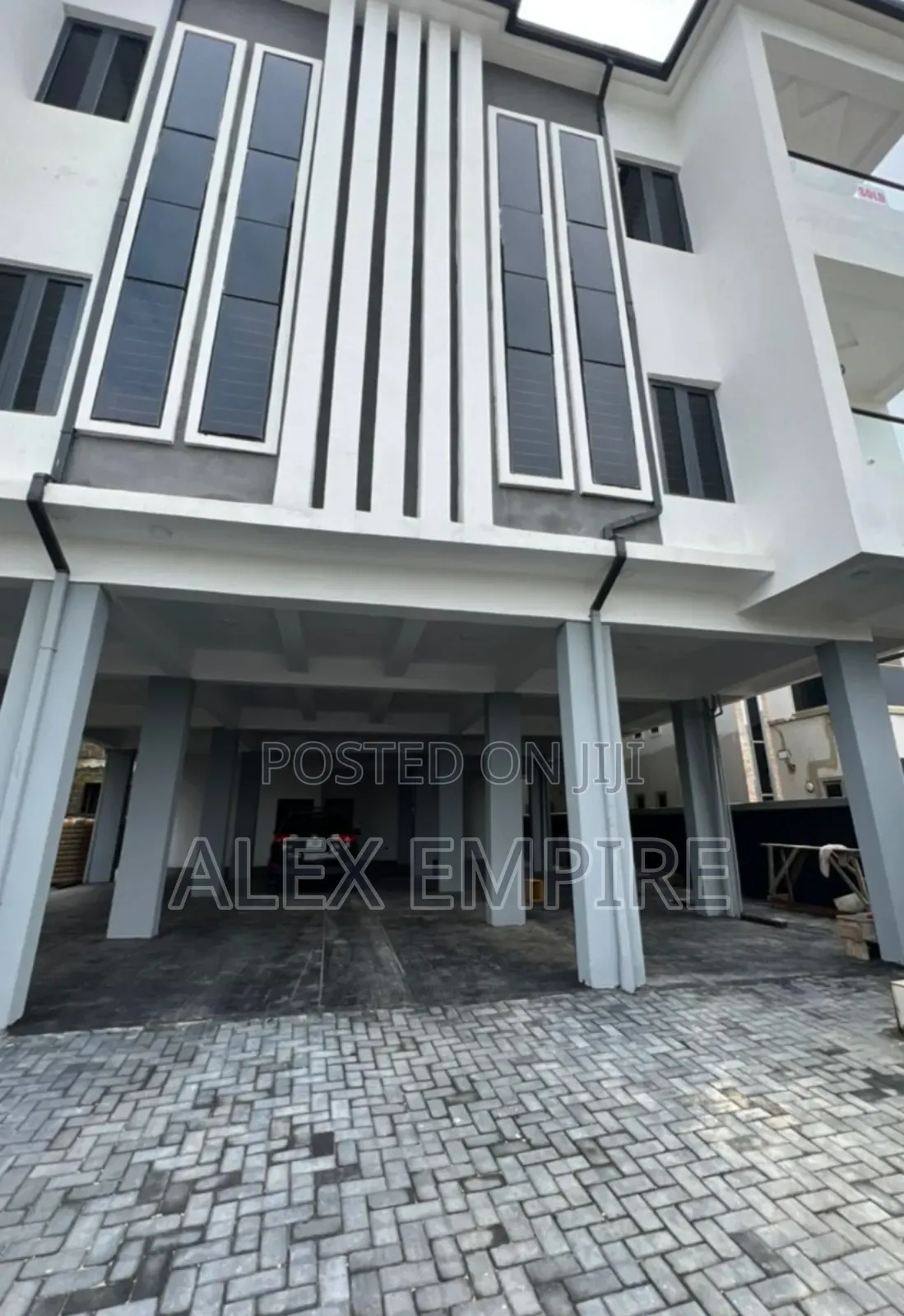 3bdrm Apartment in Amuwo-Odofin for sale