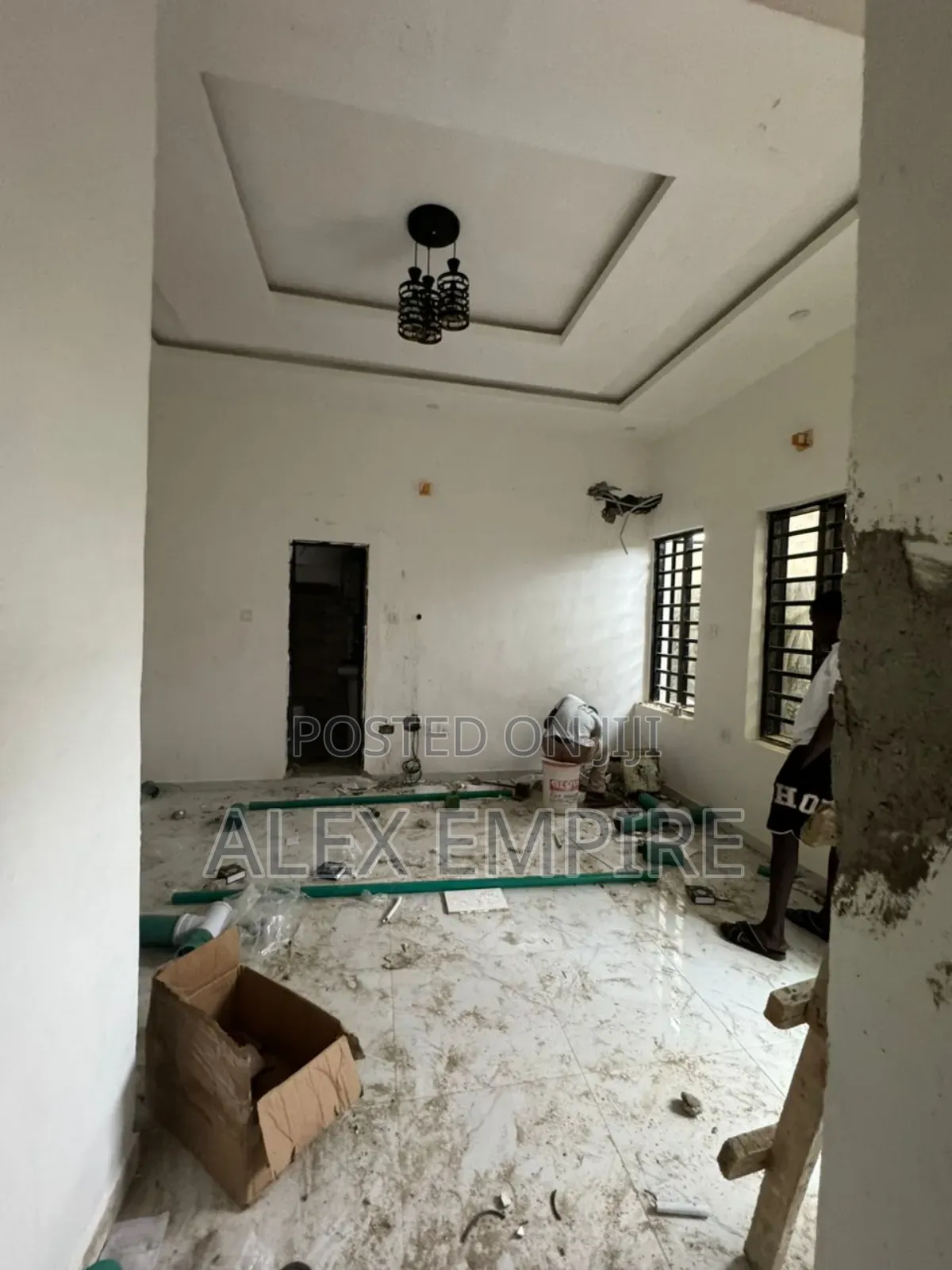 Mini Flat in Ago Palace for rent
