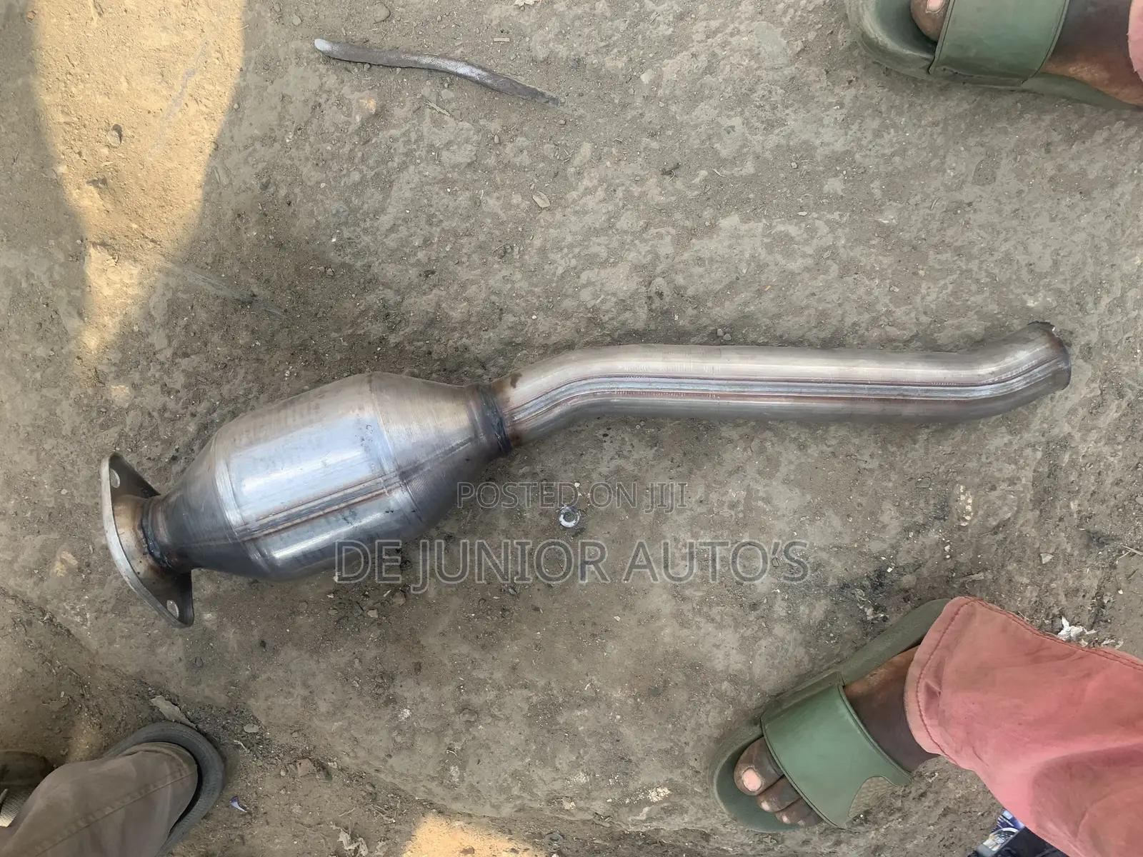 Center Catalyst for Toyota RAV4 2008 V6 Engine Brand New One