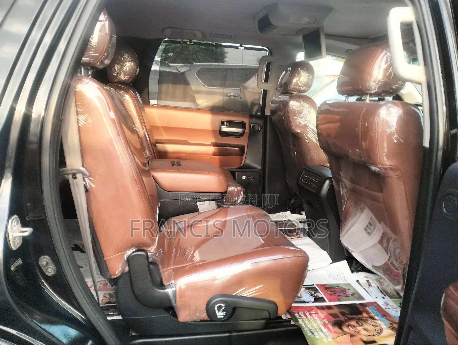 Toyota Sequoia Platinum 4dr SUV 4WD (5.7L 8cyl 6A) 2015 Black