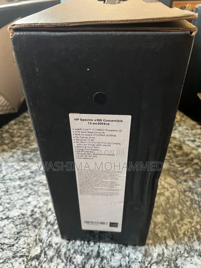 New Laptop HP Spectre X360 8GB Intel Core i7 SSD 2T