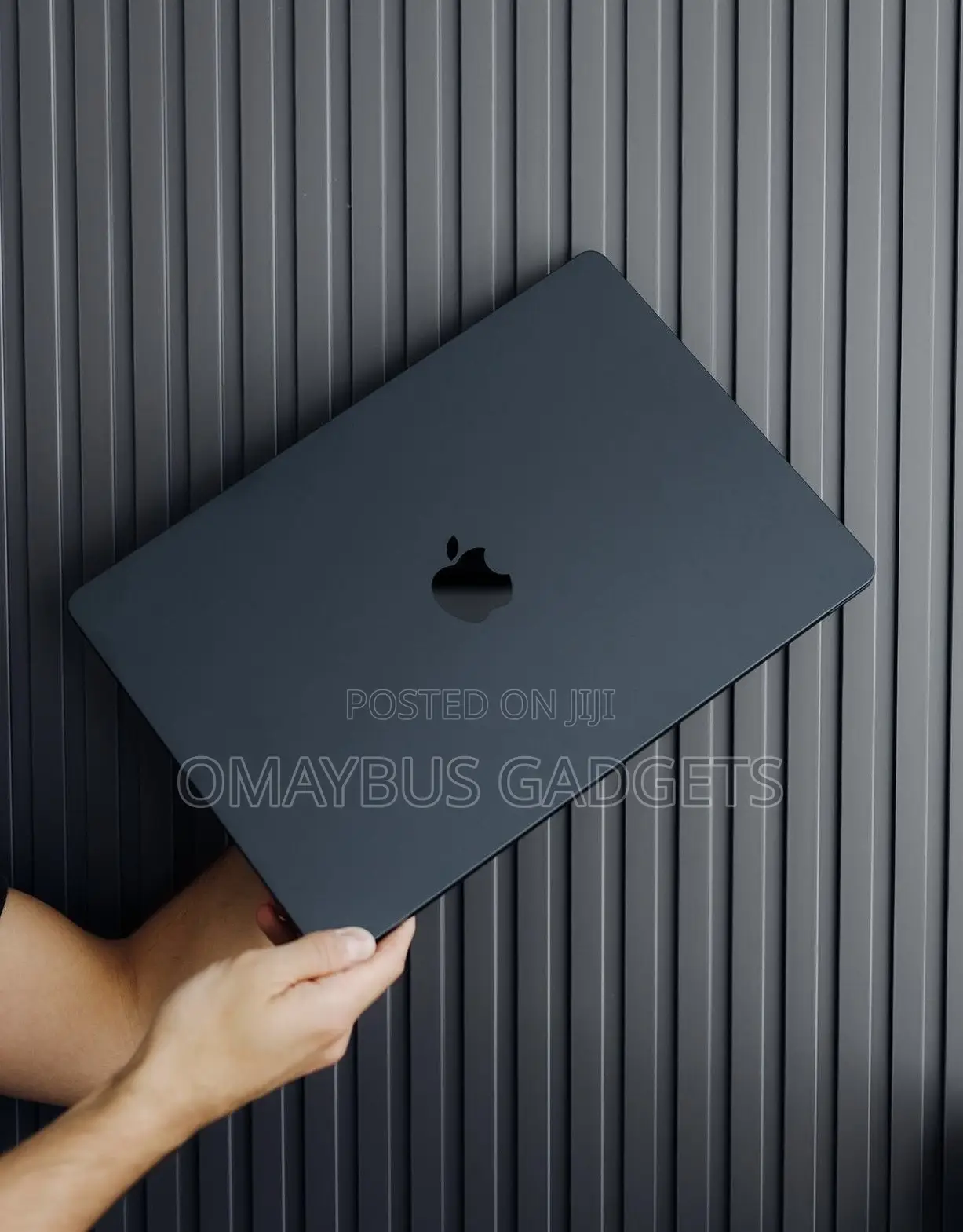 New Laptop Apple MacBook Air 2022 M2 8GB Intel Core I5 SSD 512GB