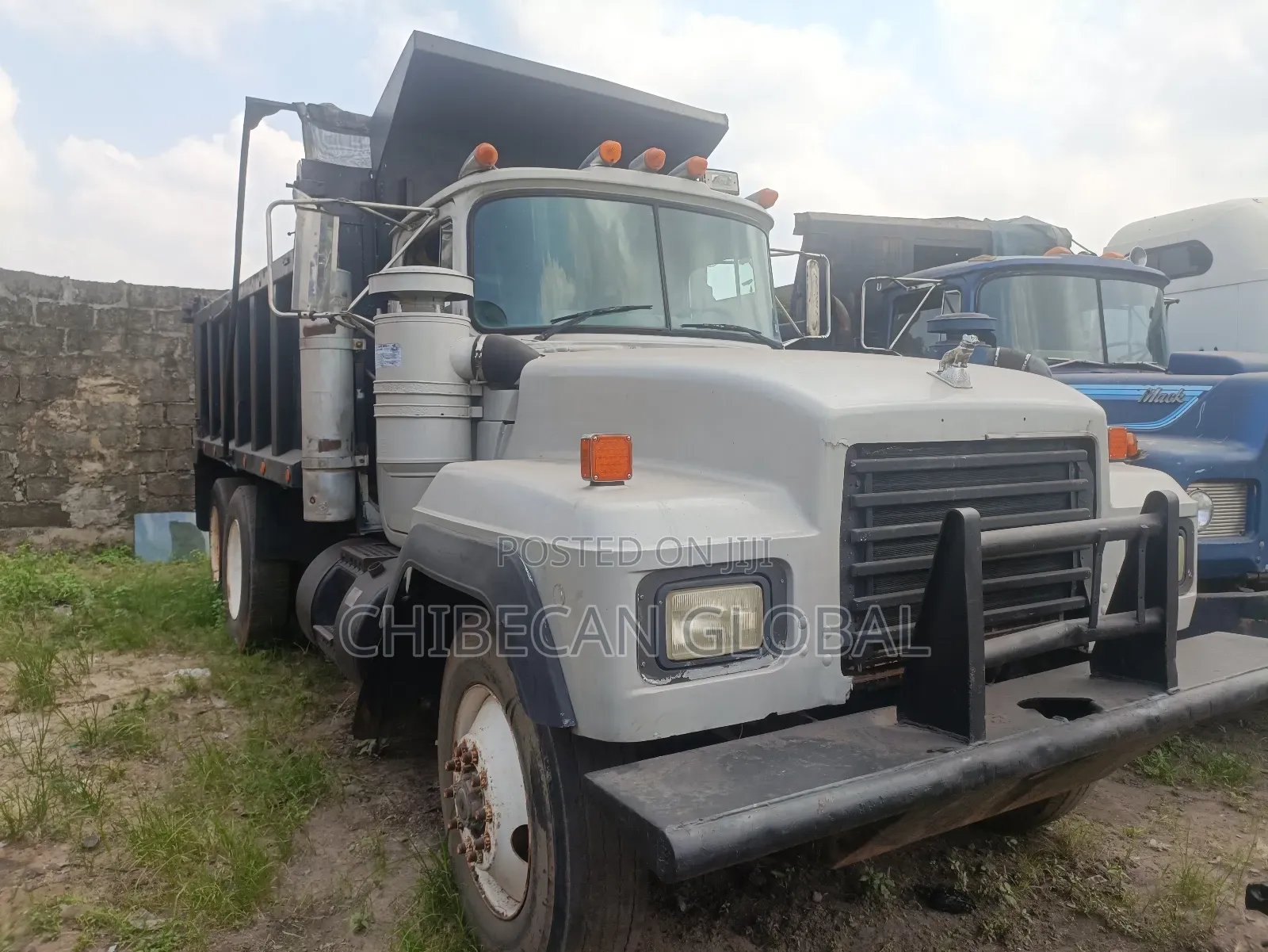Mack Tipper Truck 10 Tyres Tokunbo