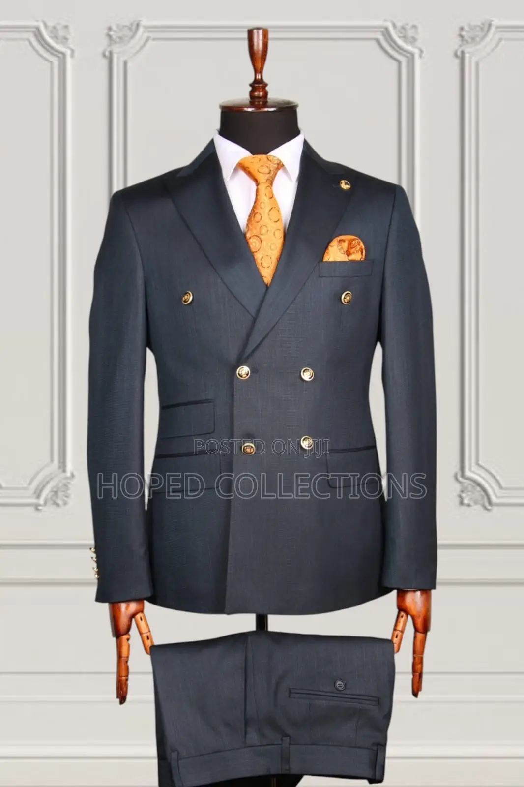 Mario Casas Suits
