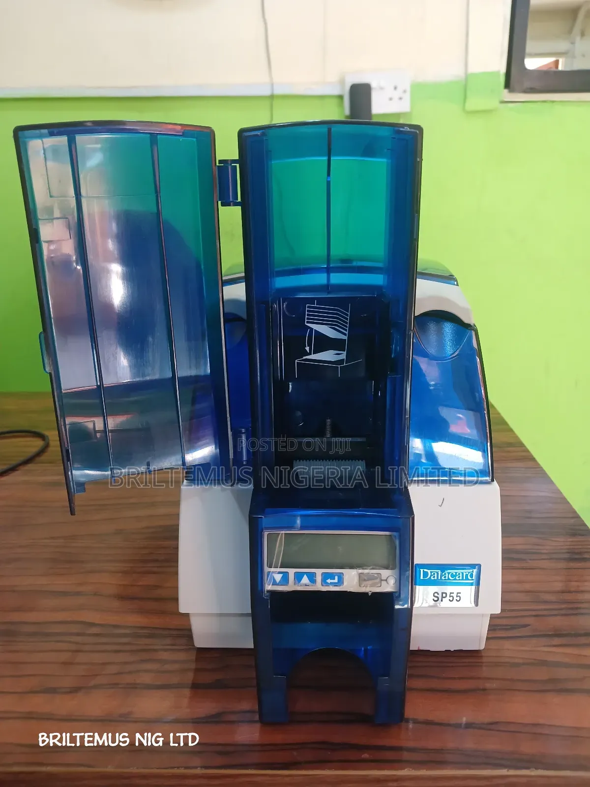 Uk Used Datacard Sp55 Plastic Id Card Printer