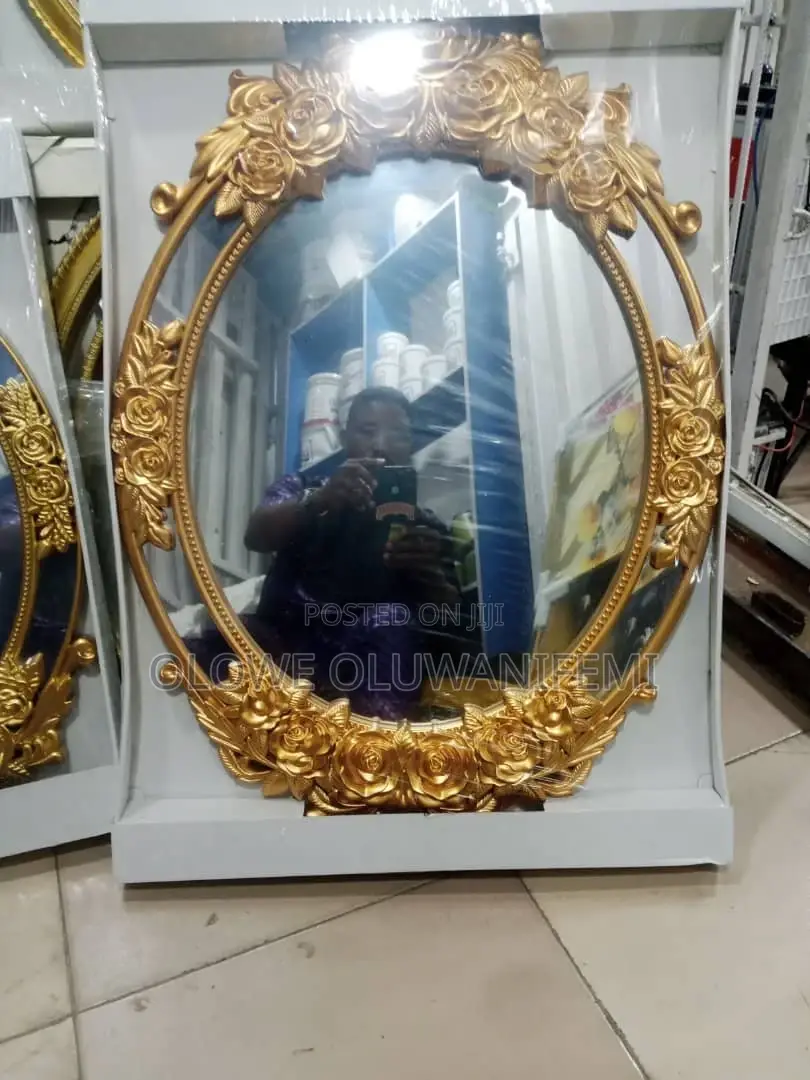 Royal Mirror