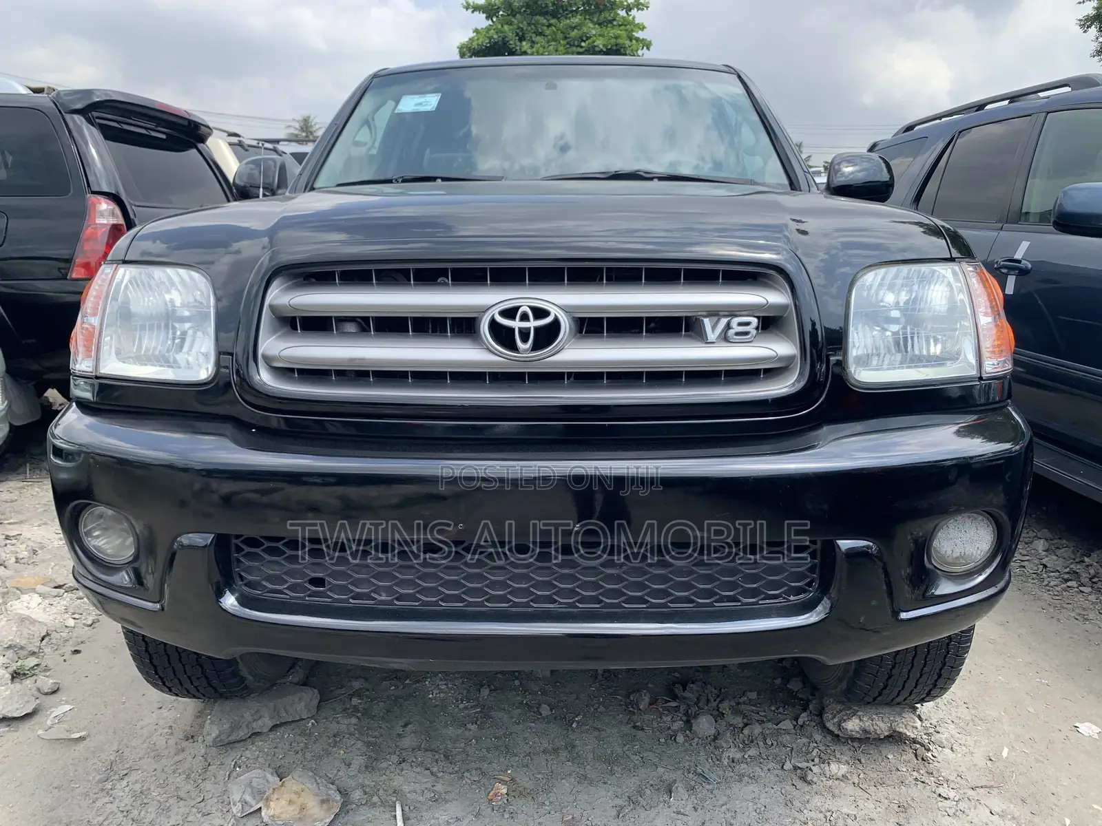 Toyota Sequoia 2004 Black