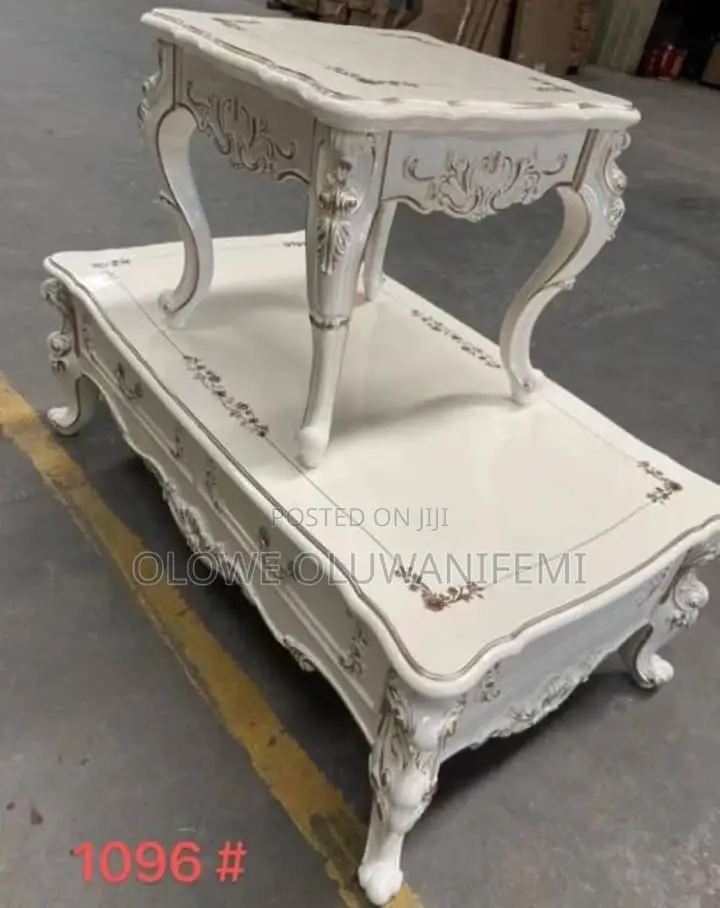 Imported Royal 4 Drawers Center Table With 2 Stools