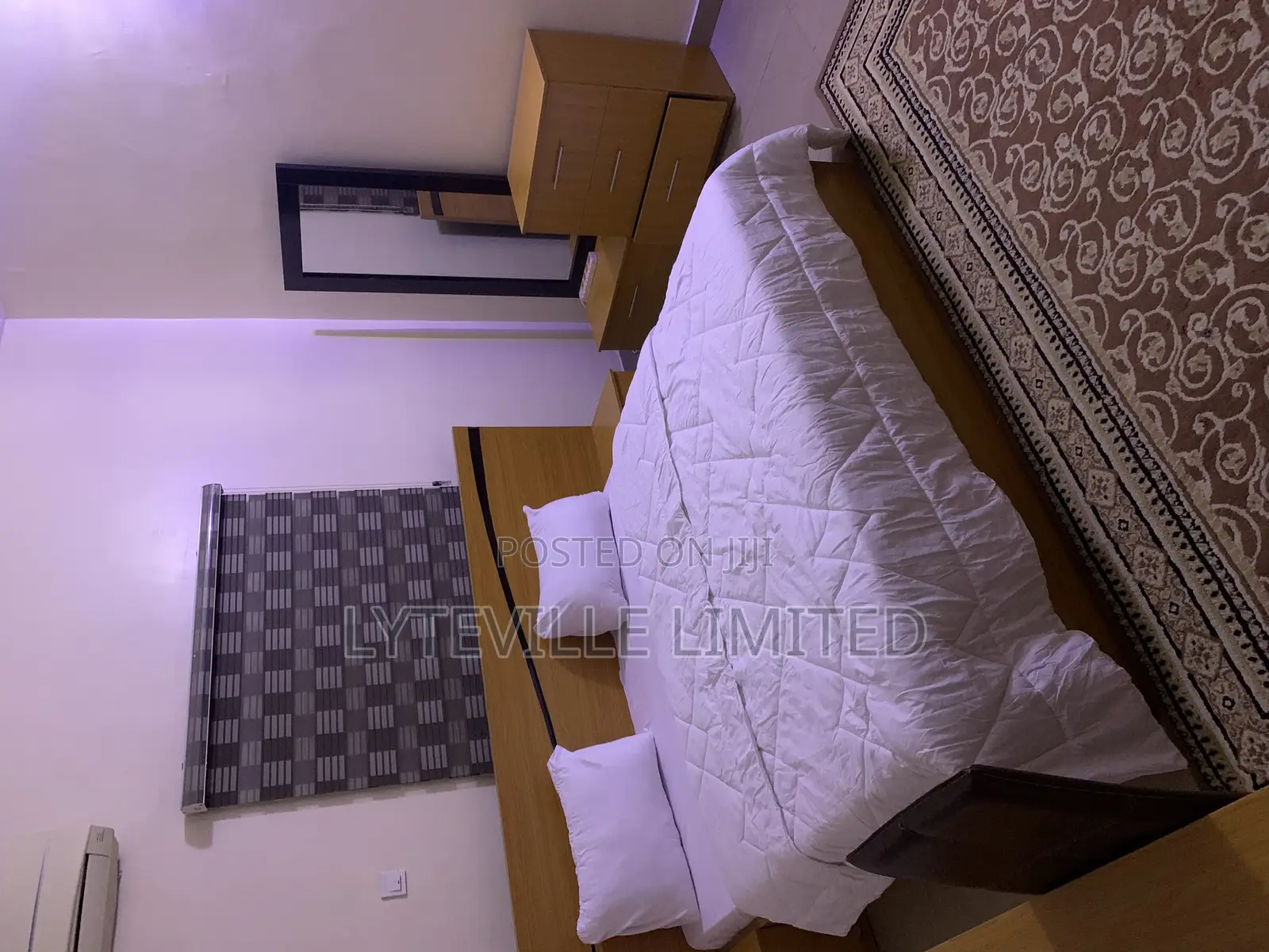 2 Bedroom Clean Apartment