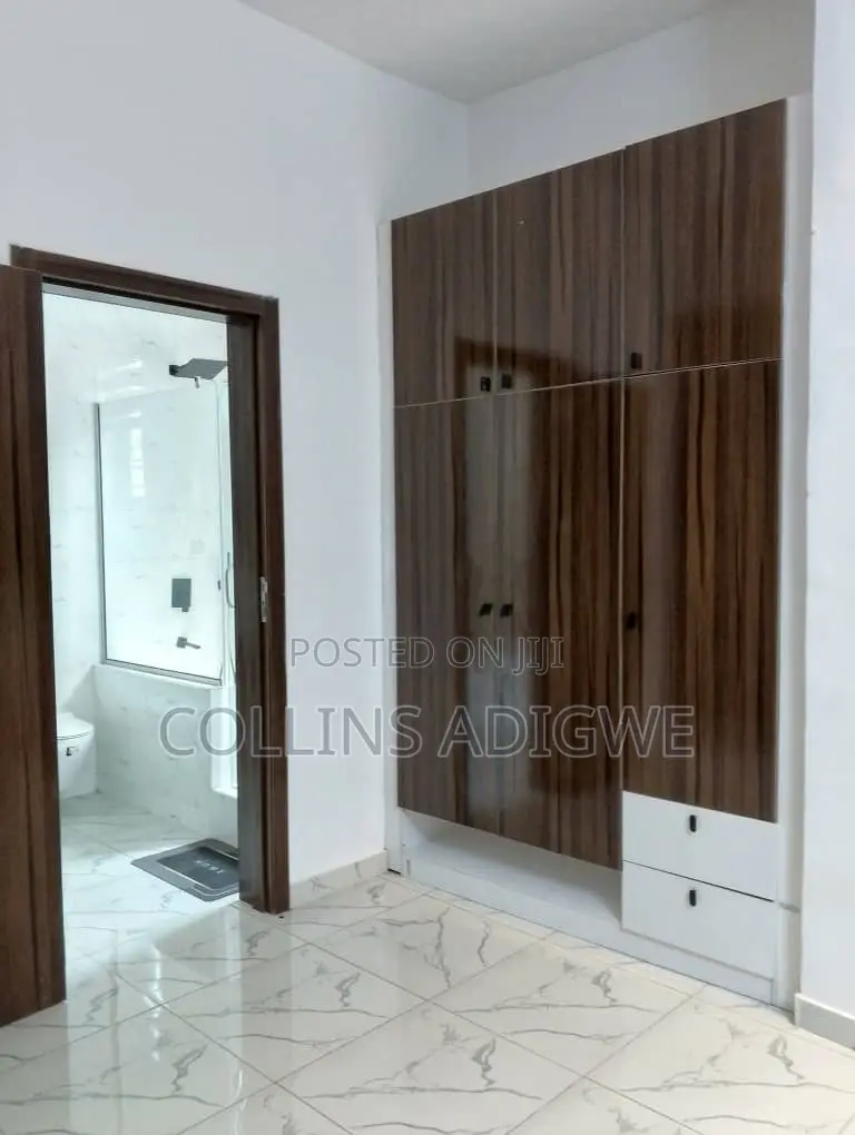 5 Bedroom Duplex Fully Detached for Shortlet
