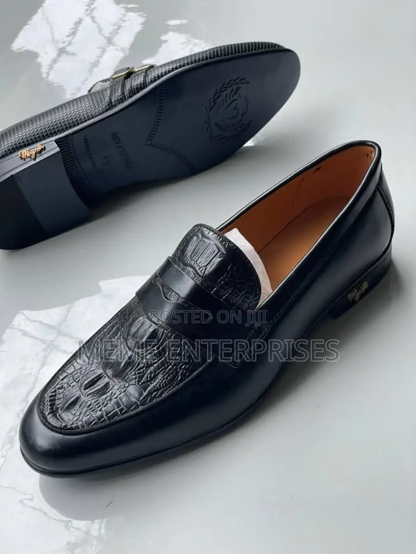Black Flat Shoe