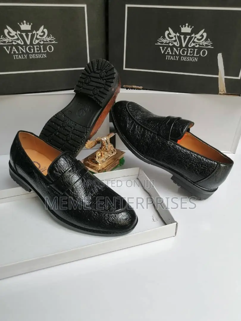 Black Flat Shoe