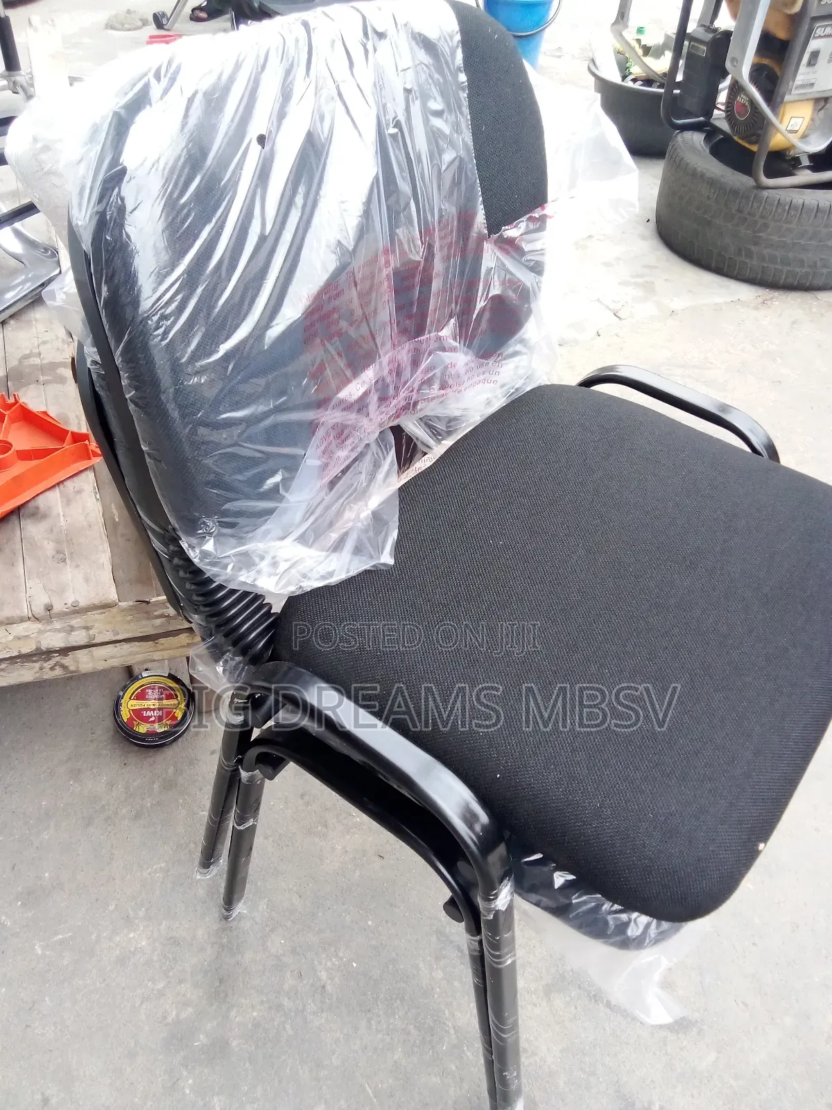 S16 Visitors Chair