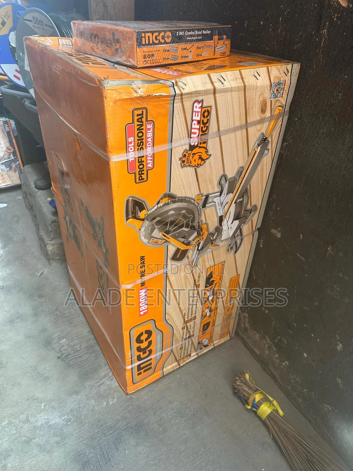 INGCO Sliding Miter Saw 1800w