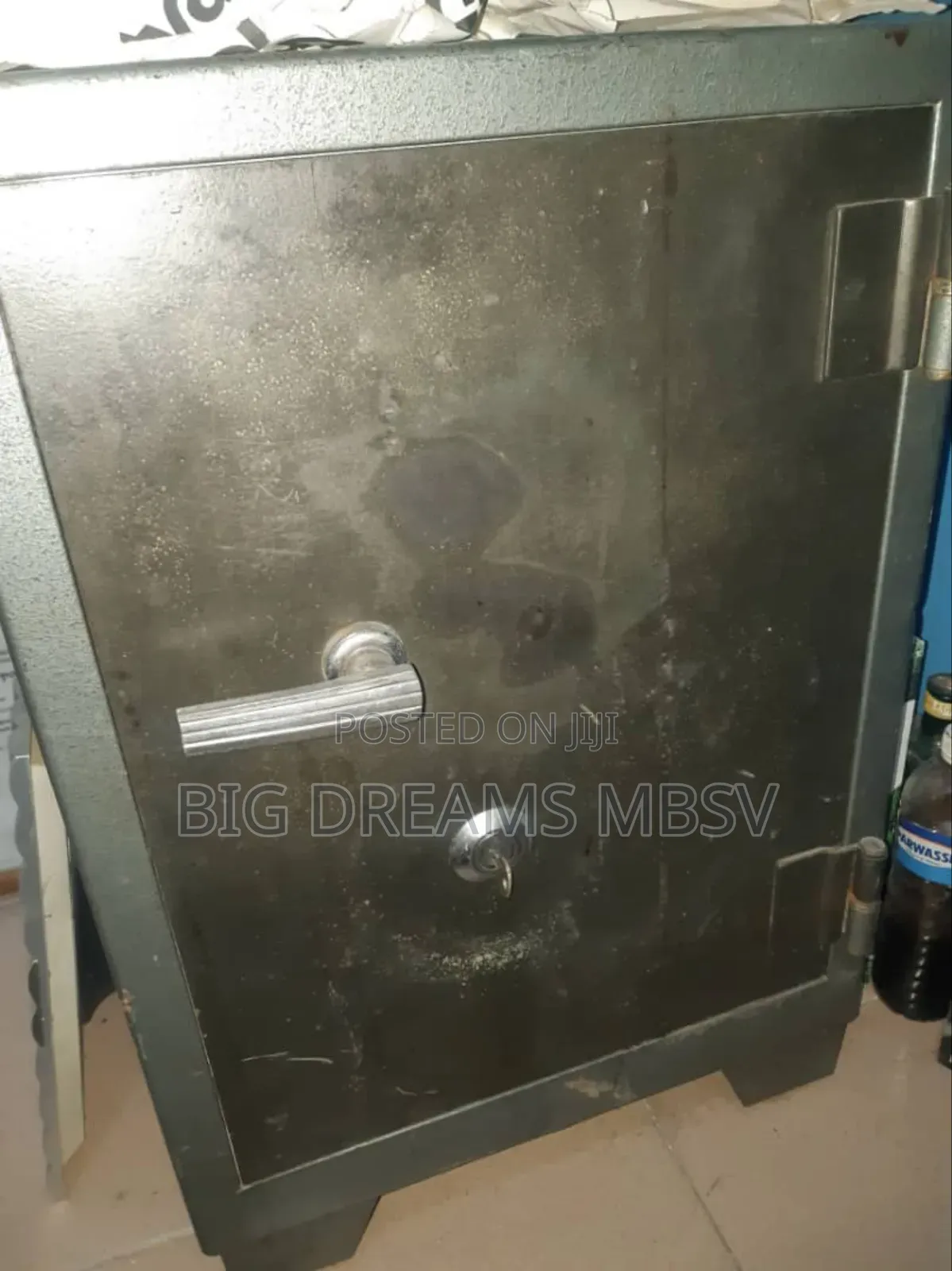 Fireproof Safe Repair and Office Chair