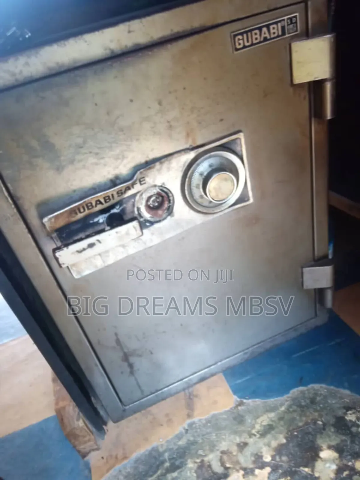 Fireproof Safe Repair and Office Chair