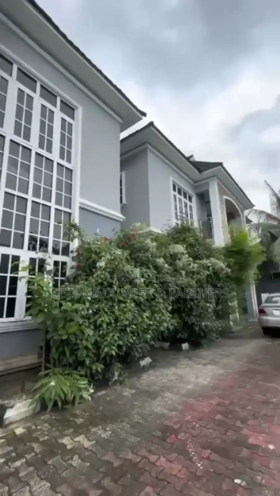 8bdrm Duplex in Dr Peter Odili , for sale
