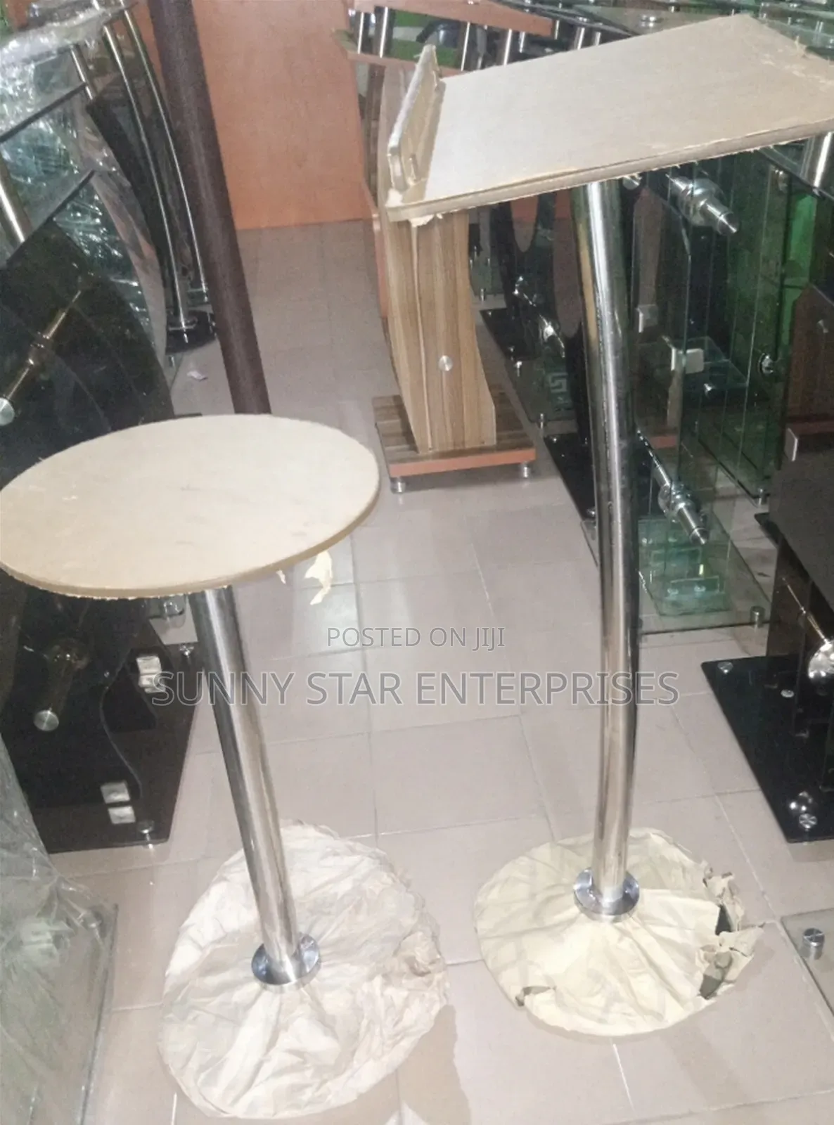 High Quality Unbreakable Acrylic Single Pole Pulpit for Chu