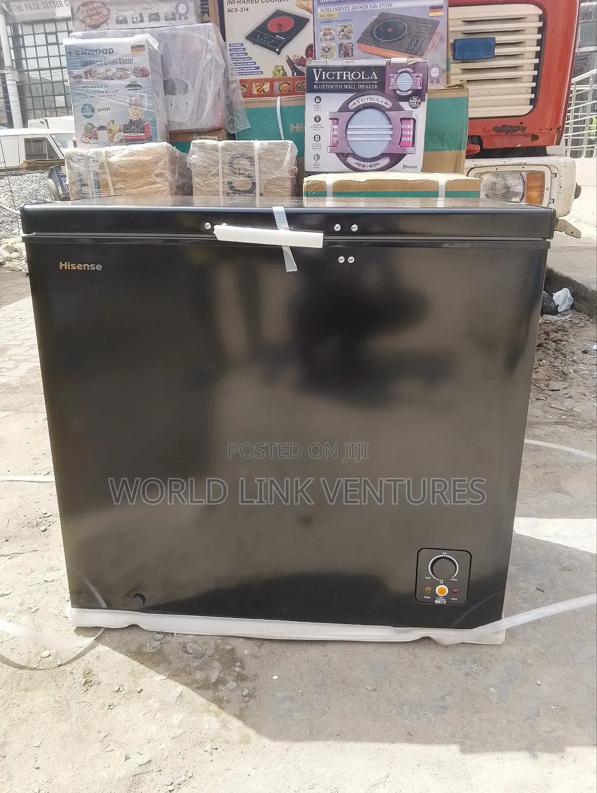 Hisense Chest Freezer 320 SH Black Color With Sliding Glass