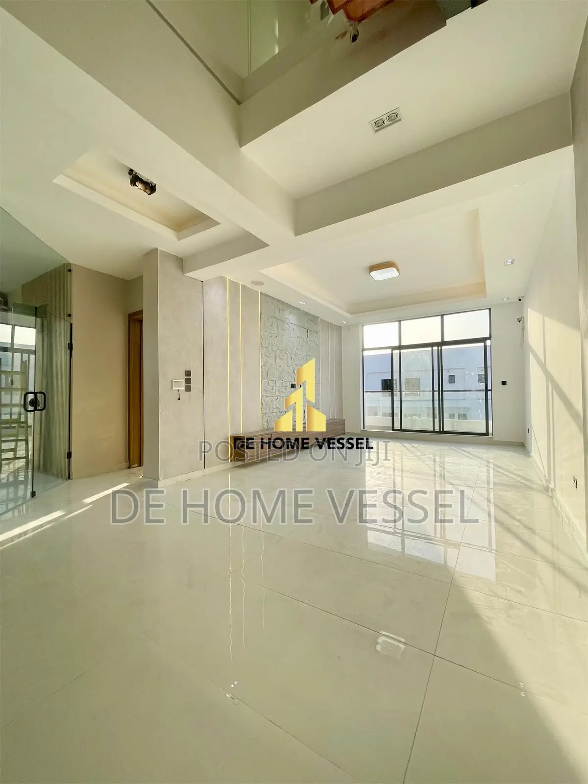 4bdrm Maisonette in Lekki Phase 1 for sale