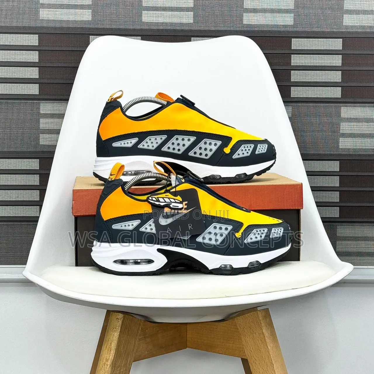 Nike Air Max SNDR Canyon Gold