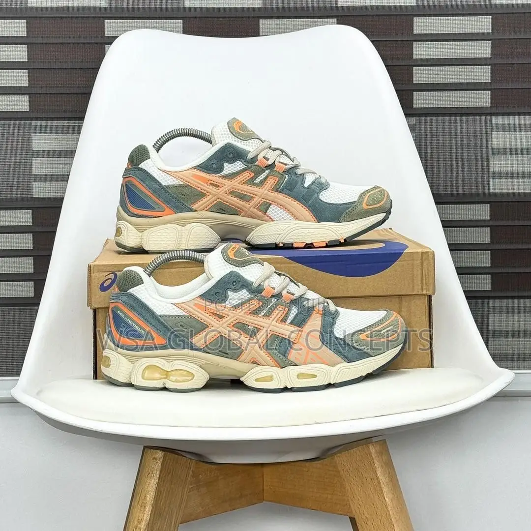 Asics Gel Nimbus 9 Cream Feather Grey