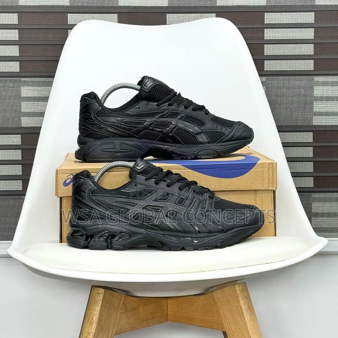 Asics Gel Kayano 14 Triple Black