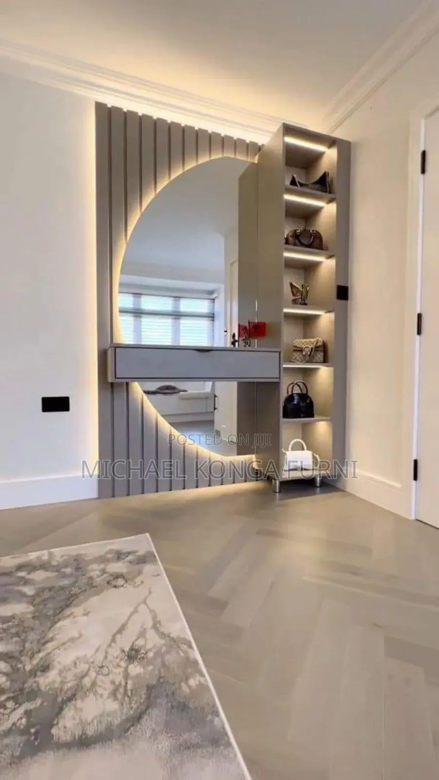 Beautiful Mirror Console