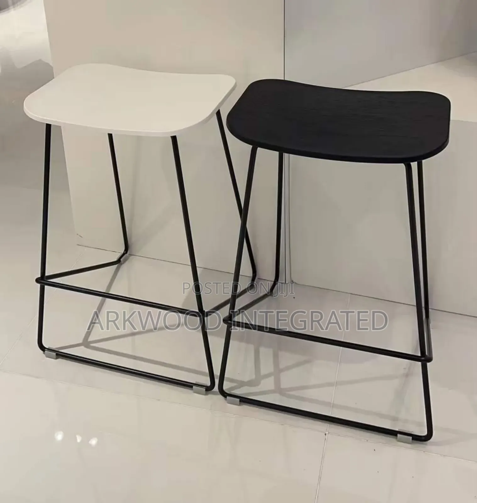 Modern Kitchen / Bar Stools