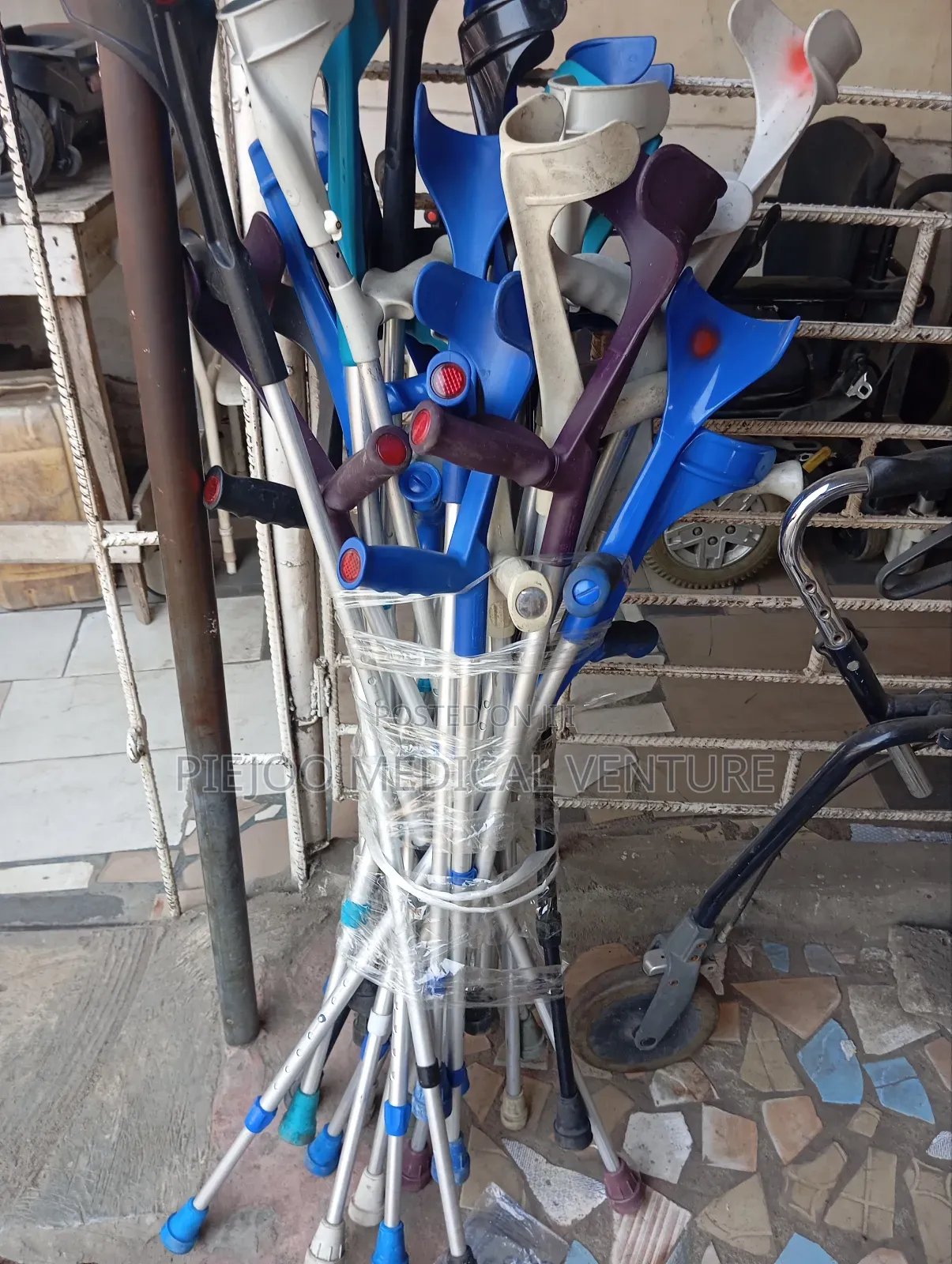 Elbow Crutches