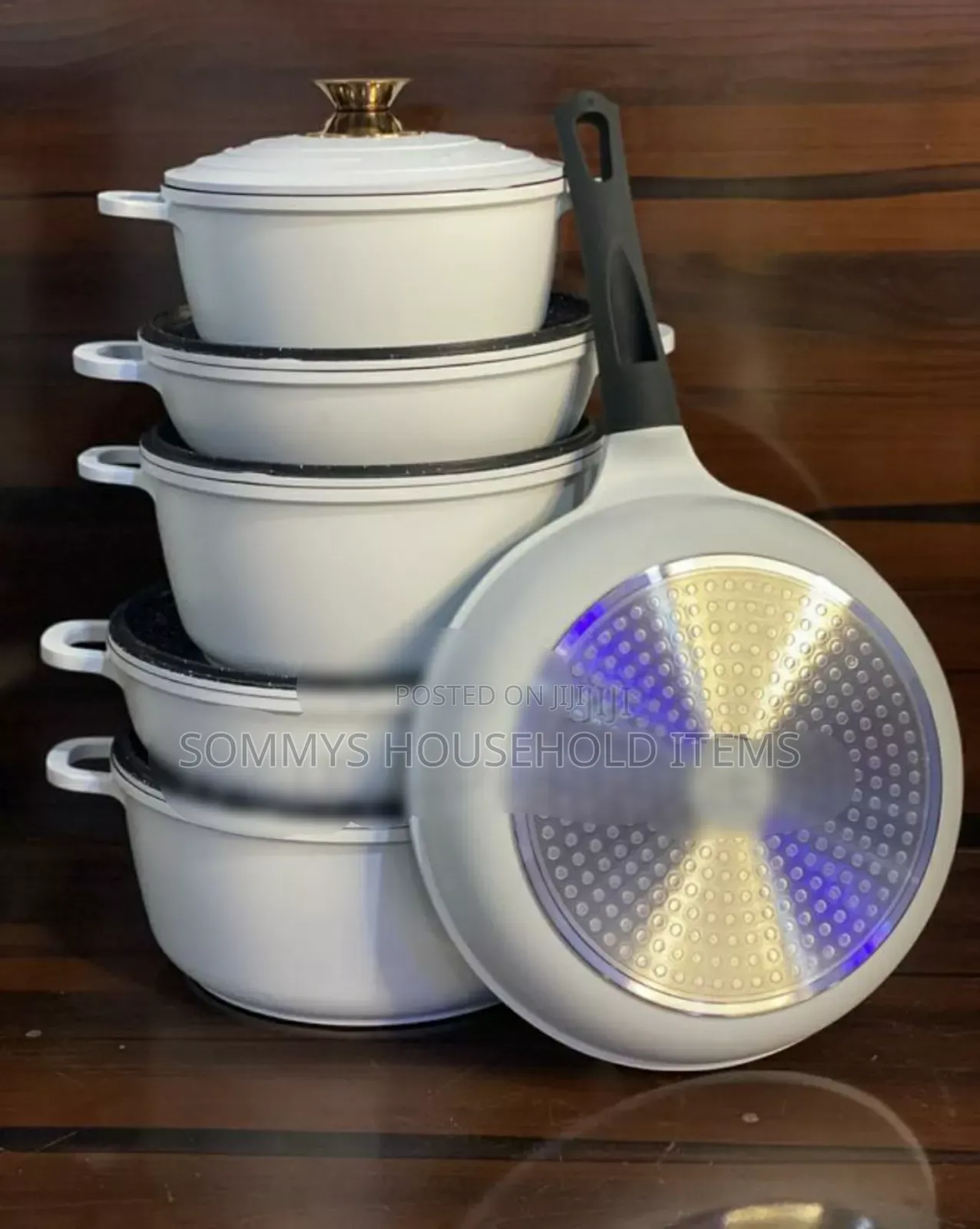 11pcs Premium Die-Cast Iron Cookware Pot Set With Pan