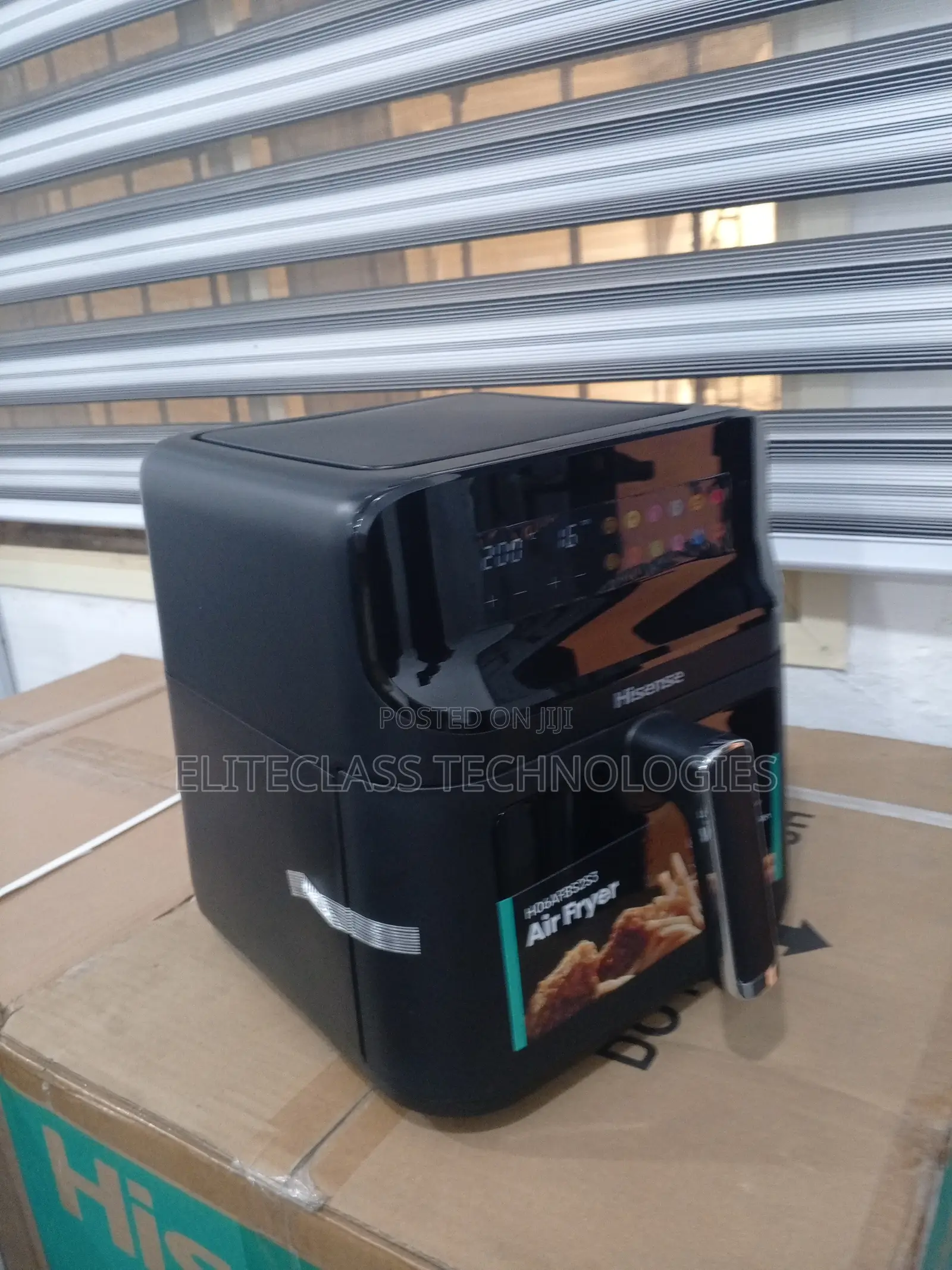 Fast Track Air Fryer Hisense H06AFBS2S3 6.7L