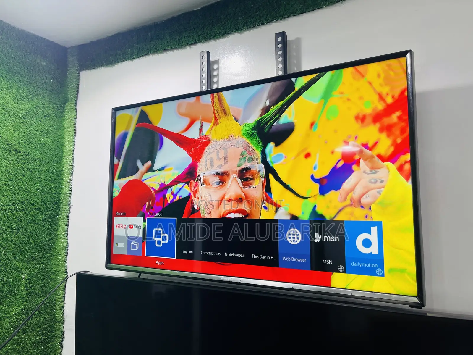 SAMSUNG 32-Inch Smart Tv Bluetooth Full Smart Apps