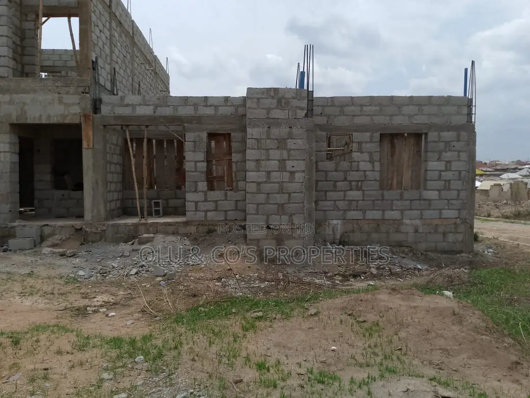 4bdrm Duplex in Ochacho Estate, Idu for sale