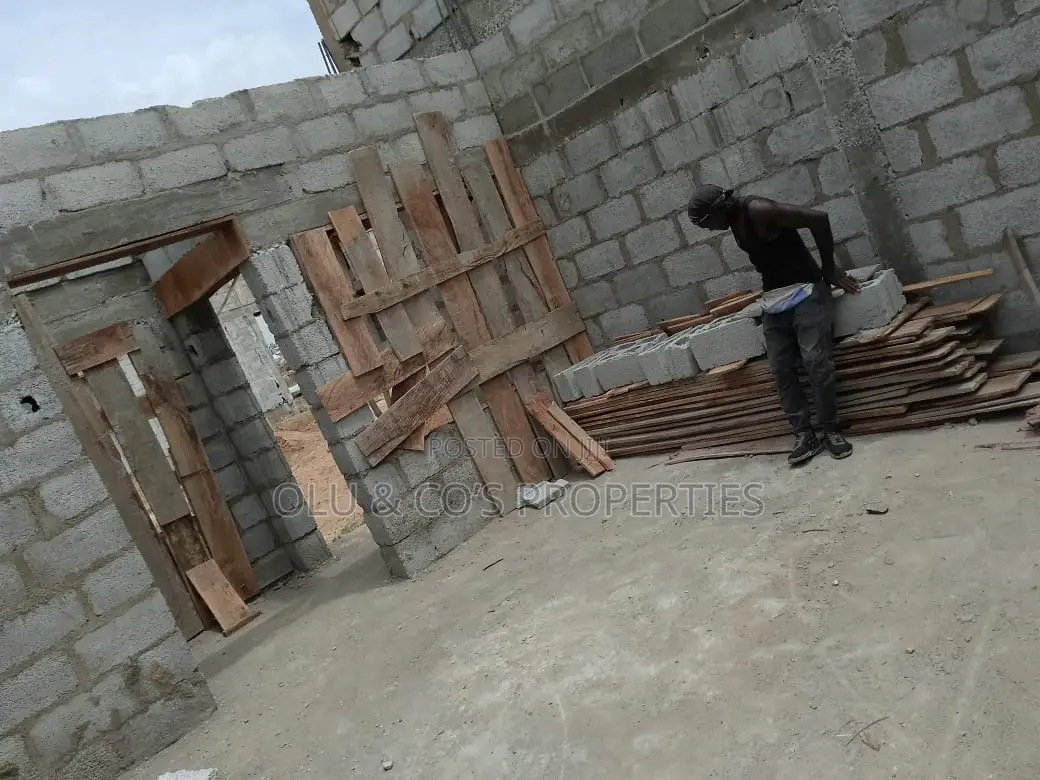 4bdrm Duplex in Ochacho Estate, Idu for sale