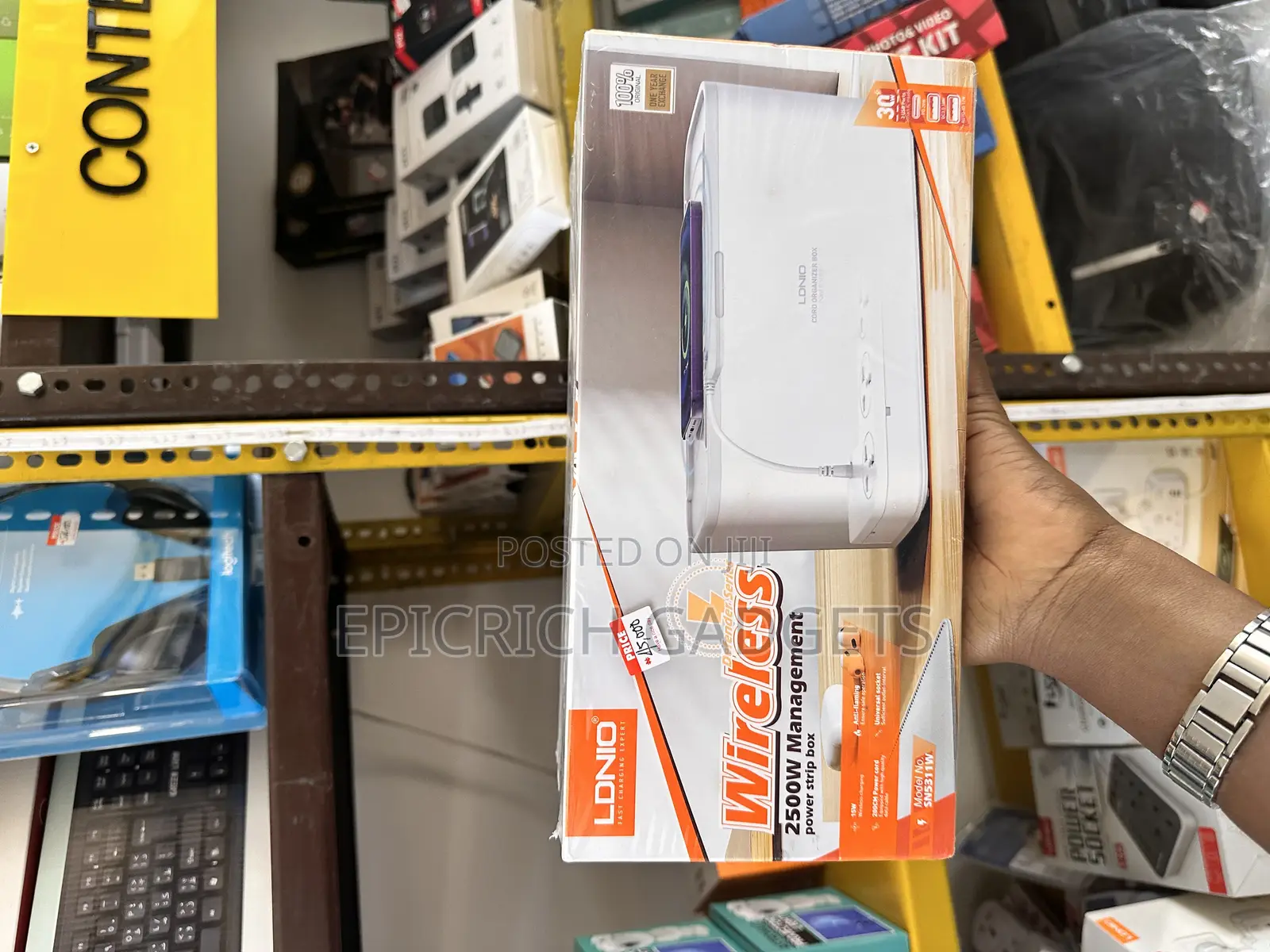 LDNIO 2500W Wireless Management Power Strip Box Extension