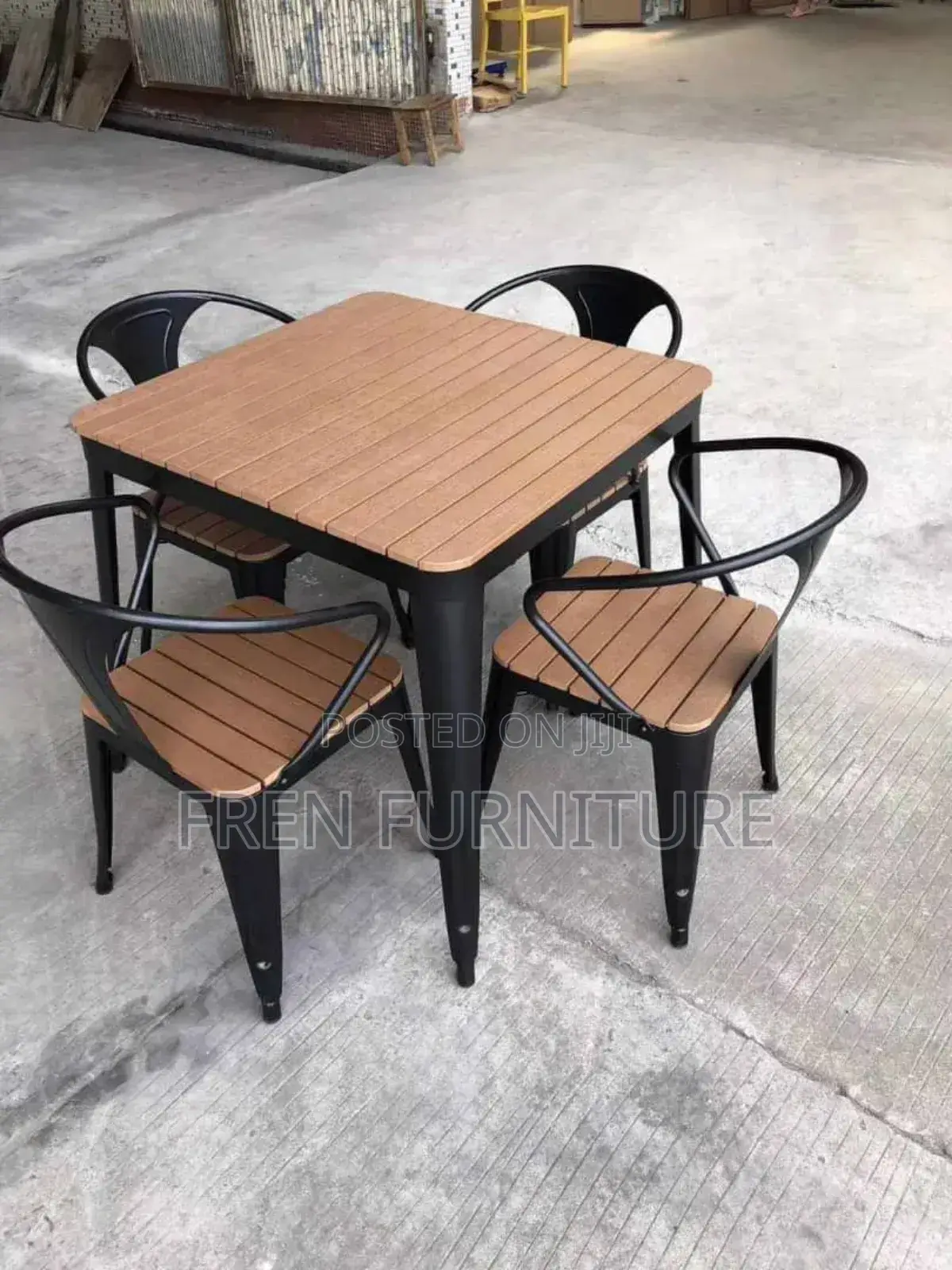 High Quality Outdoor Activities Chars With Centre Table