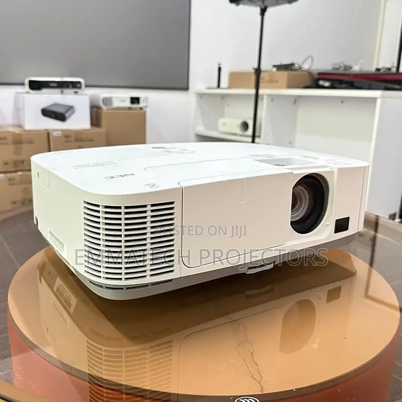 Brand New Nec Projector For Cinema ,Presentations , Classroo