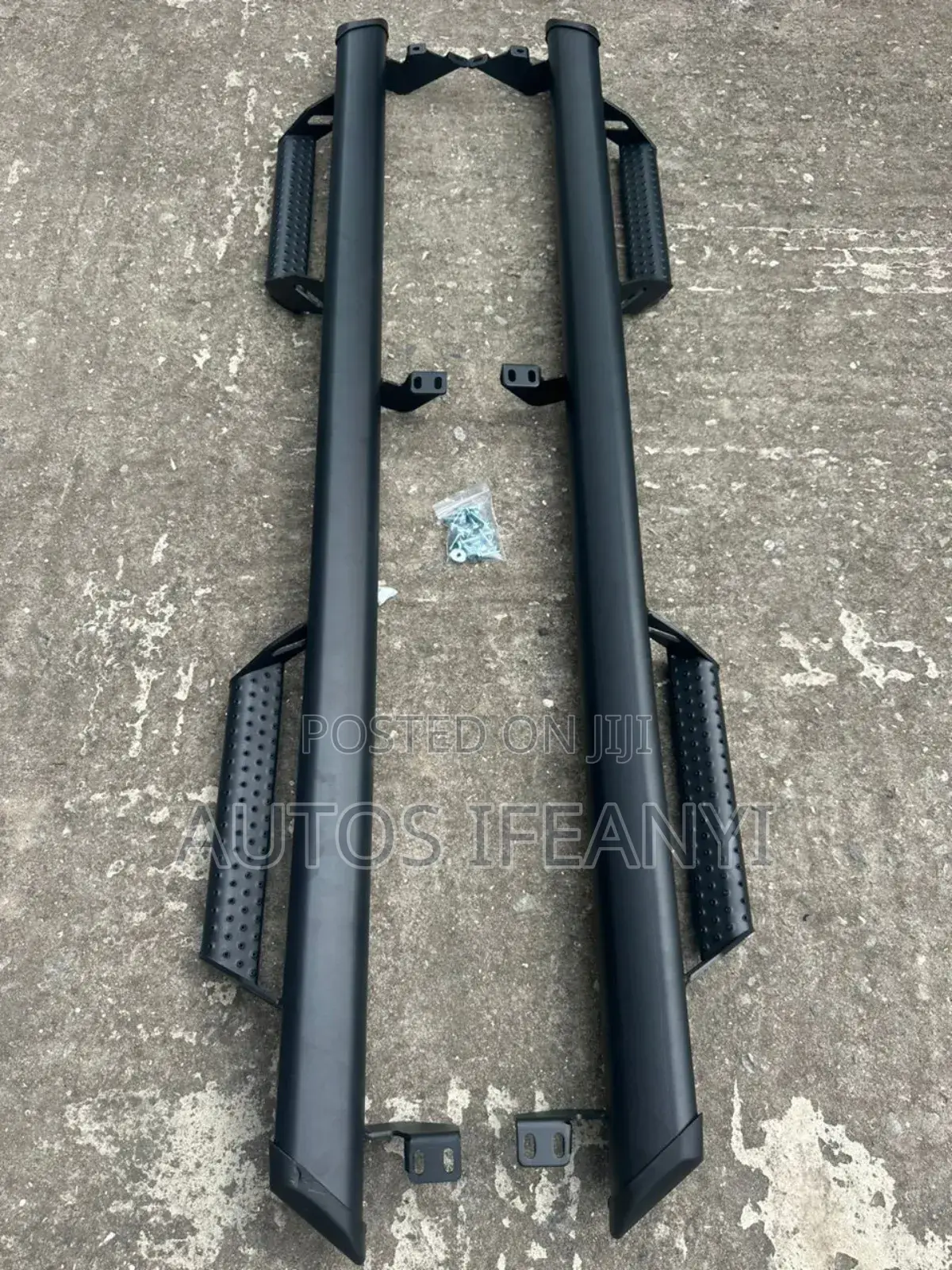 Side Step for Toyota Tundra and Tacoma Available Dm