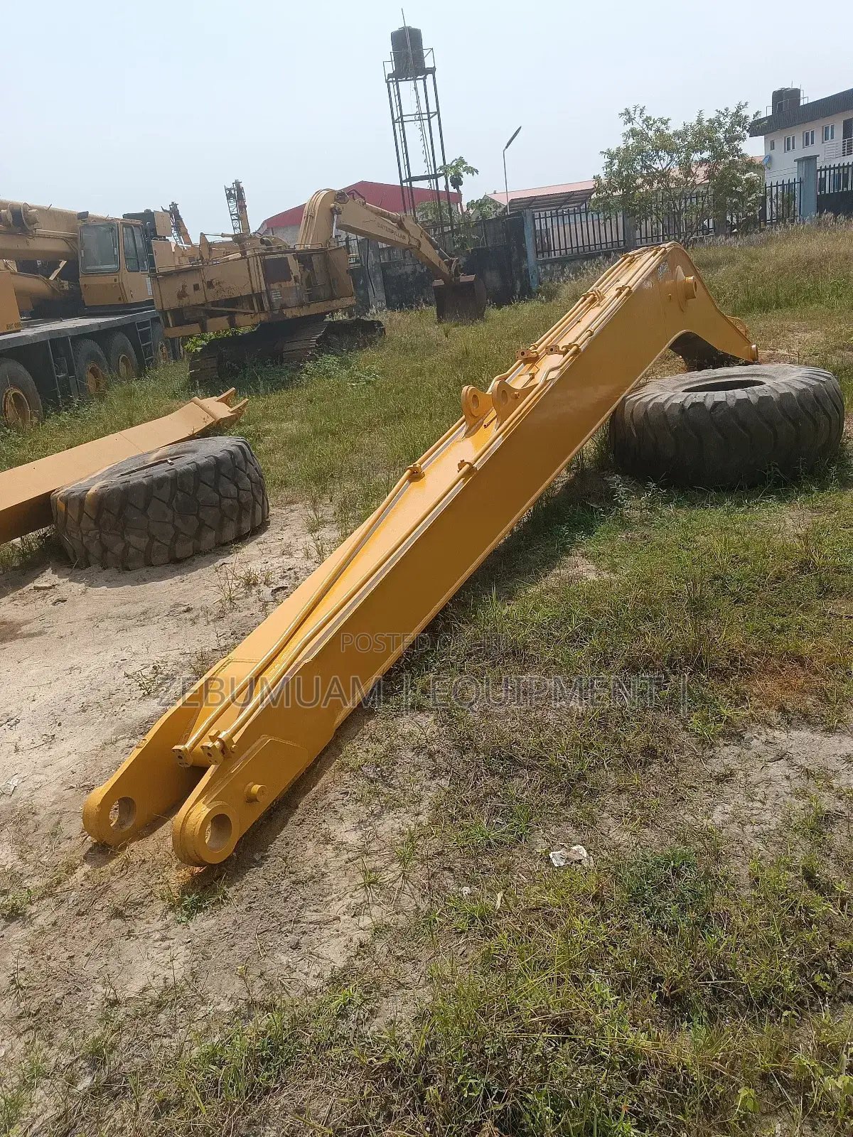 Caterpillar Long Boom. 35m Naira