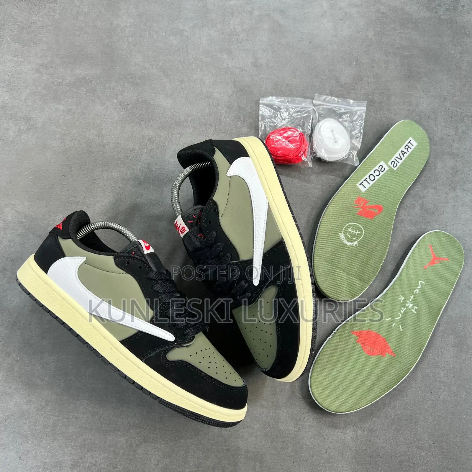 Travis Scott X Nike Air Jordan 1 Low Sp Olive Sneakers