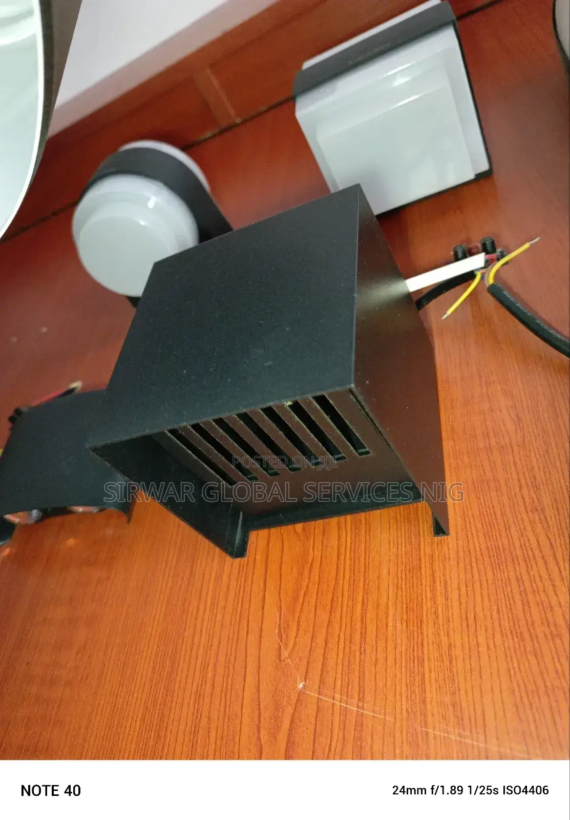 Outside Box Wall Outdoor Lamp