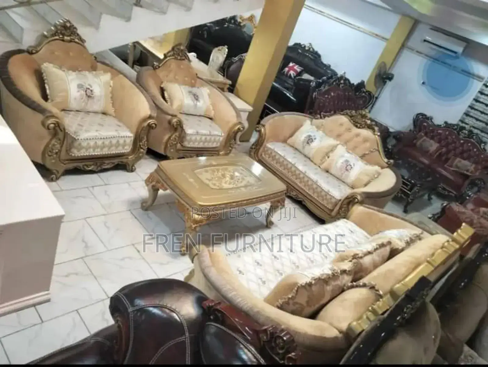High Quality Luxury Couches