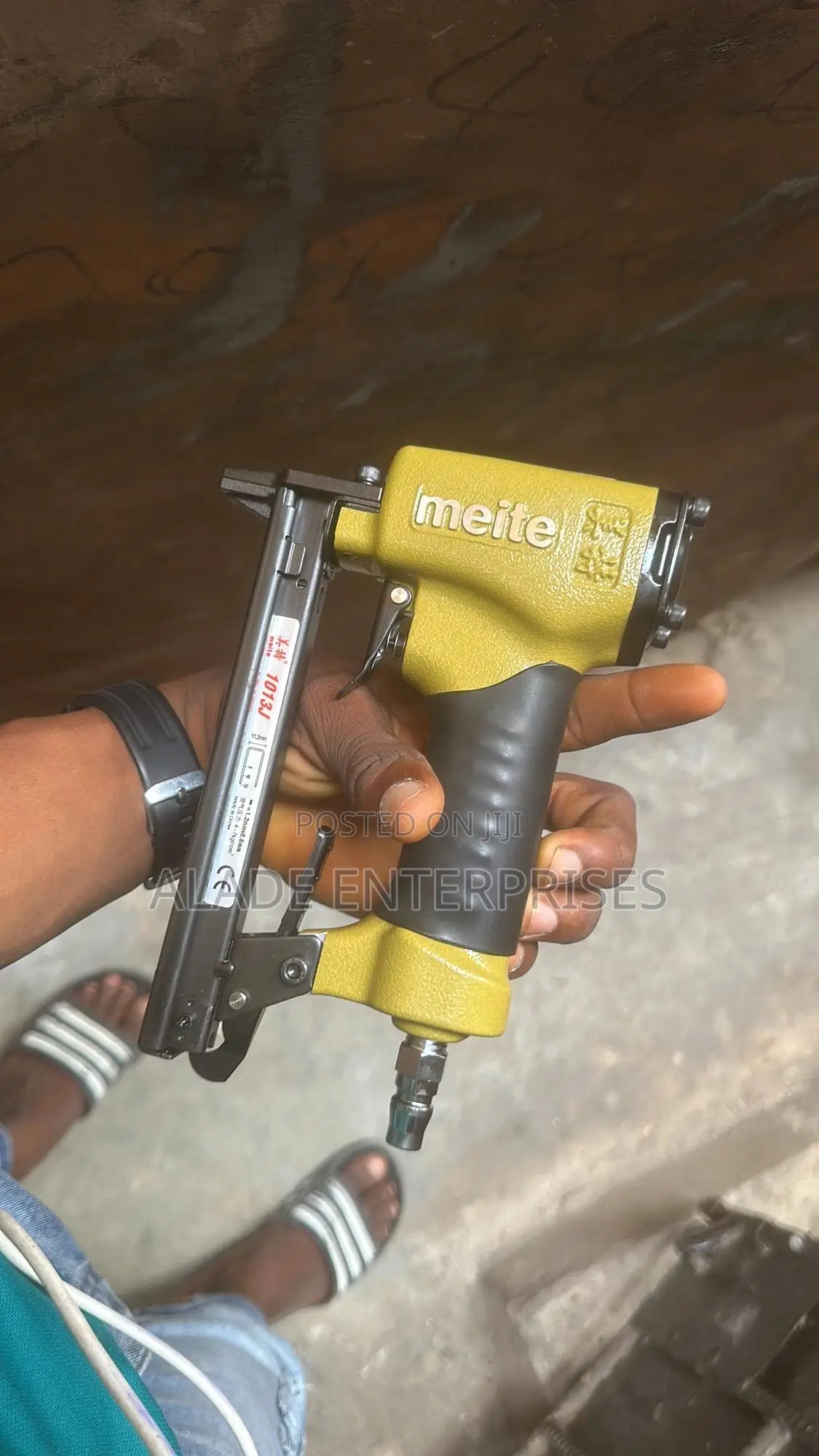 Meite 1013J Upholstery Stapler--20 Gauge 7/16