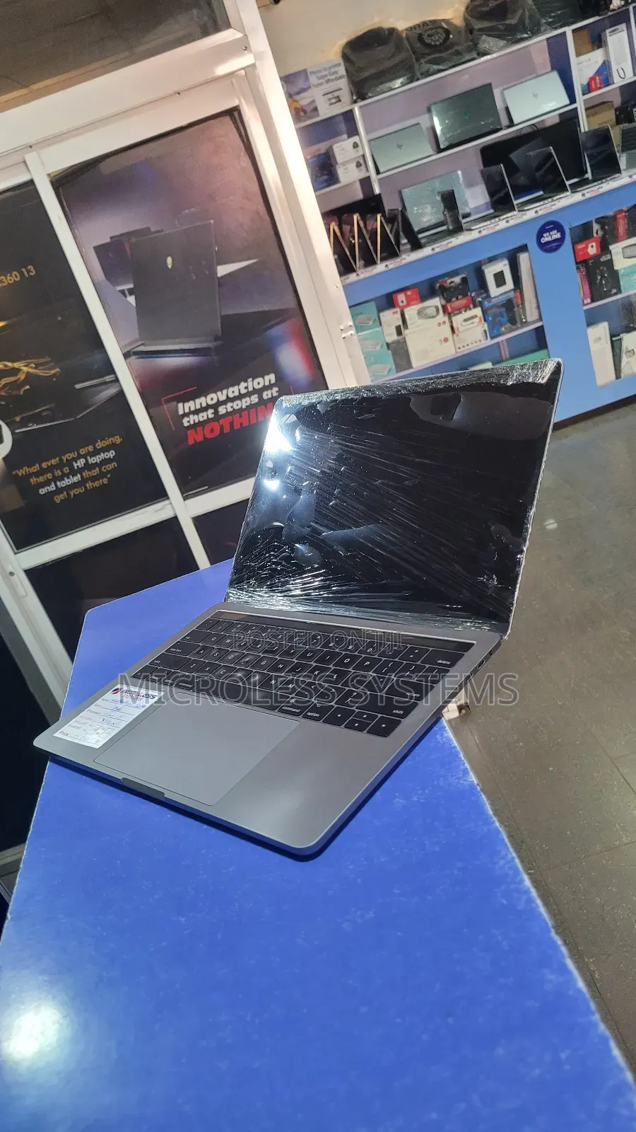 Laptop Apple MacBook Pro 2017 8GB Intel Core I5 SSD 512GB