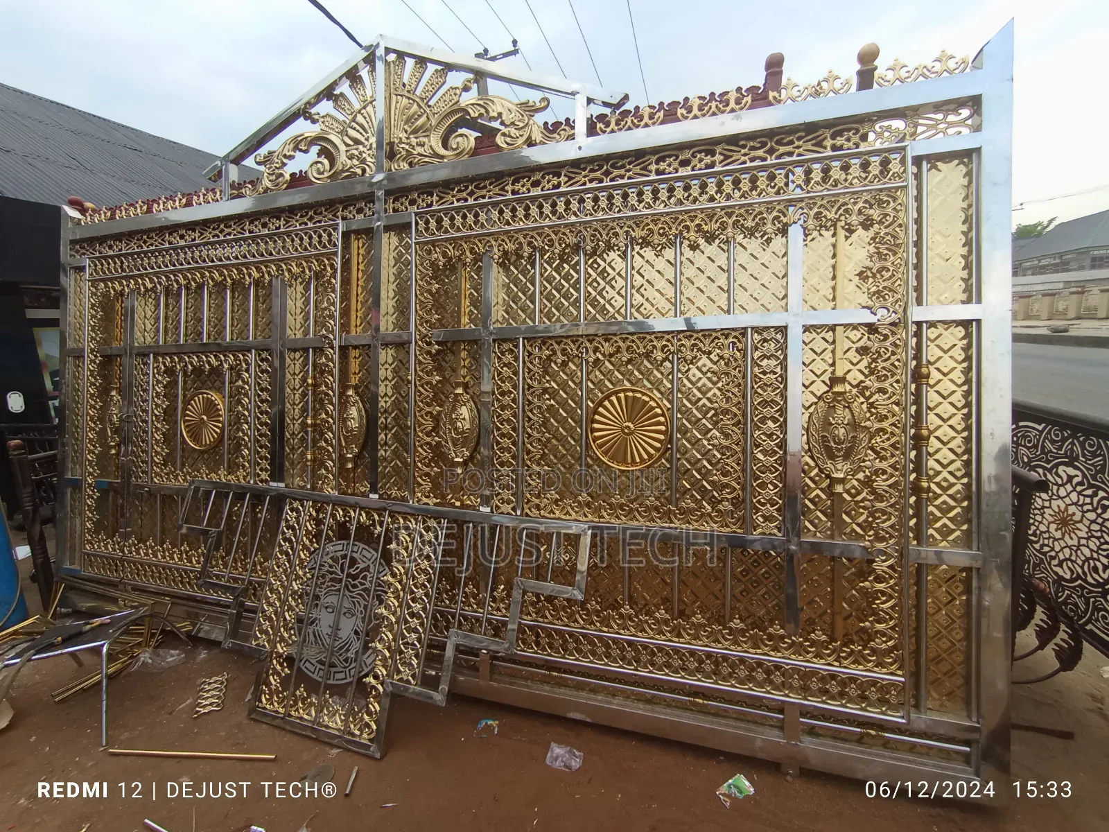 Golden Stainless Gate